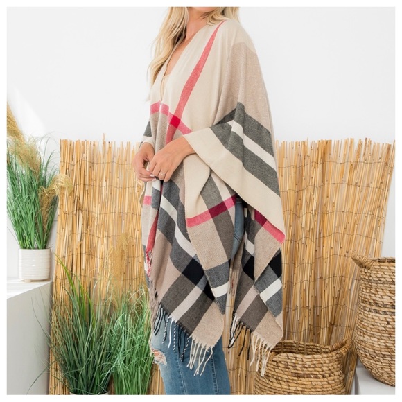 42 Fabulous Oversized Plaid Fringe Shawl Poncho - Picture 5 of 5
